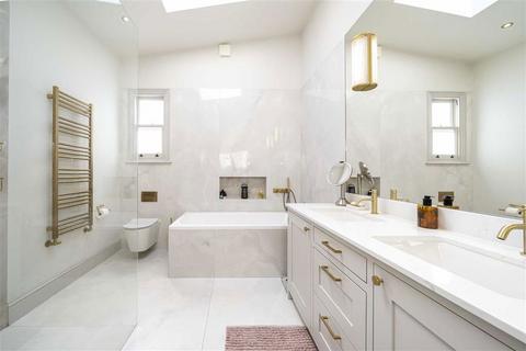 28 Cambridge Road, Teddington, TW11 8DR