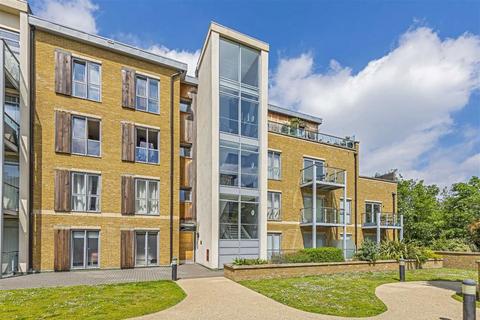 2 bedroom flat for sale, Blagrove Road, Teddington TW11