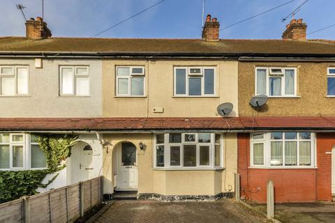 3 bedroom terraced house to rent, Fullers Way North, Surbiton KT6