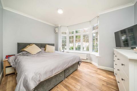 2 bedroom flat for sale, Surbiton Crescent, Kingston Upon Thames KT1