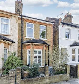 7 Walpole Road, Teddington, TW11 8PJ