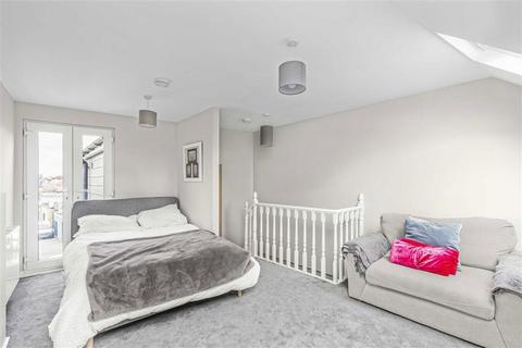 4 bedroom house for sale, Princes Road, Teddington TW11