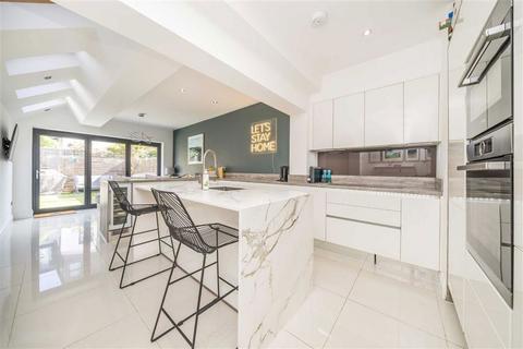 3 bedroom house for sale, Stanley Gardens Road, Teddington TW11