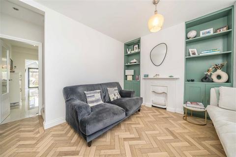 41 Stanley Gardens Road, Teddington, TW11 8SY