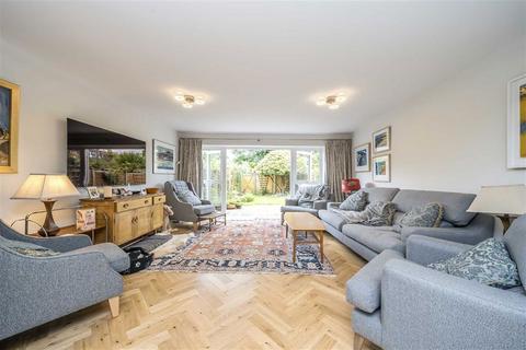 2 bedroom house for sale, Chadwick Close, Teddington TW11