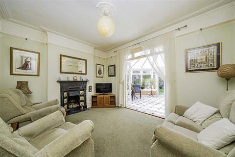 4 bedroom house for sale, Coleshill Road, Teddington TW11