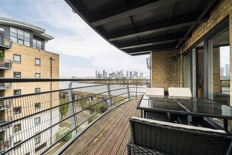 2 bedroom flat for sale, Glaisher Street, London SE8