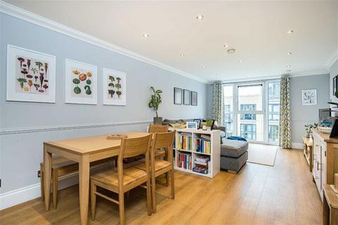 2 bedroom flat for sale, Glaisher Street, London SE8