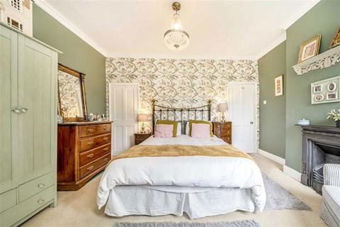 3 bedroom house for sale, Clarence Road, Teddington TW11