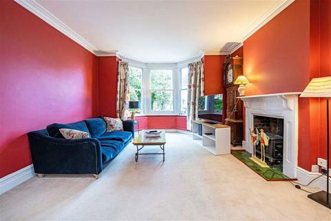 5 bedroom semi-detached house for sale, Munster Road, Teddington TW11