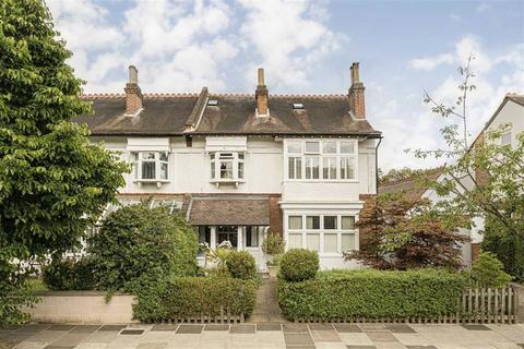 King Edwards Grove, Teddington TW11