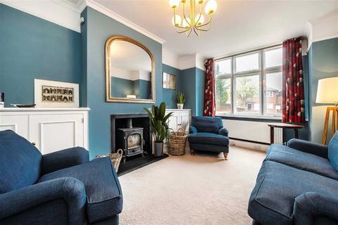 4 bedroom house for sale, Winchendon Road, Teddington TW11