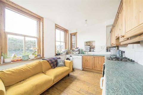 2 bedroom flat for sale, High Street, Teddington TW11