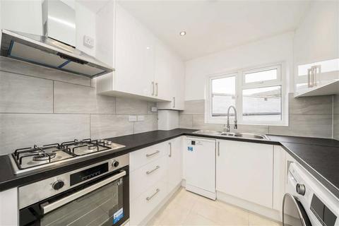 3 bedroom semi-detached house to rent, Stanley Road, Teddington TW11