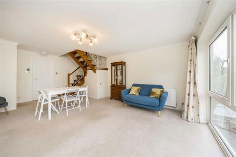 2 bedroom maisonette for sale, Blandford Road, Teddington TW11