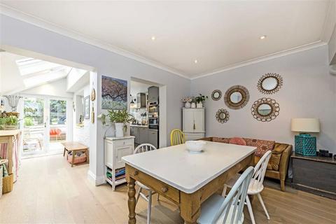 4 bedroom house for sale, Victor Road, Teddington TW11