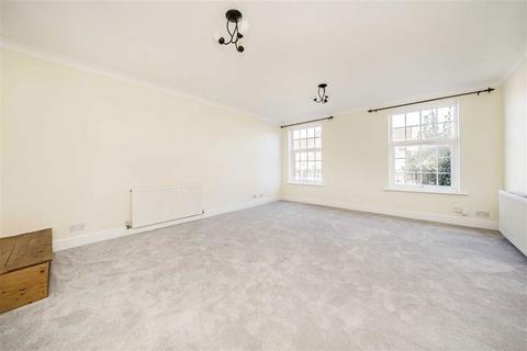 3 bedroom house to rent, Broom Park, Teddington TW11