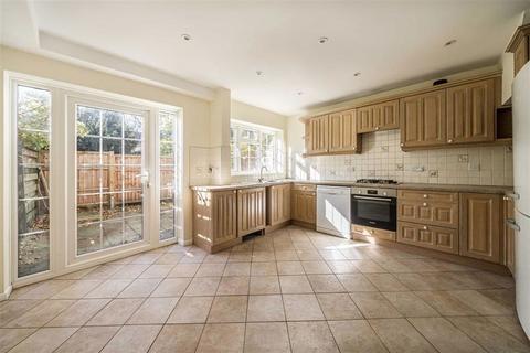 3 bedroom house to rent, Broom Park, Teddington TW11