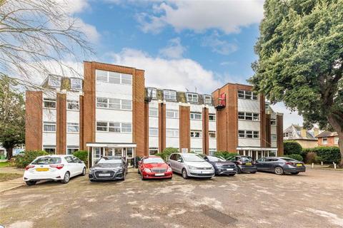 2 bedroom flat for sale, River Reach, Teddington TW11