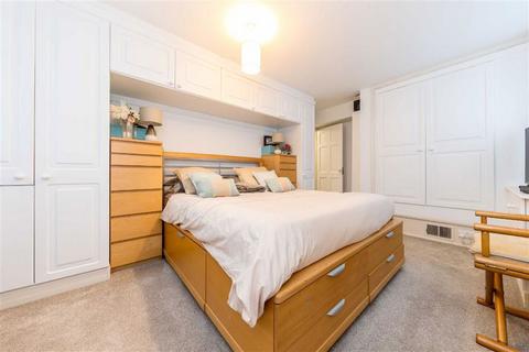 2 bedroom flat for sale, River Reach, Teddington TW11