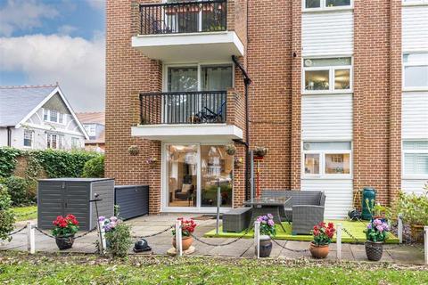2, Beech Court River Reach, Teddington, TW11 9QW