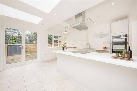 5 bedroom house for sale, Munster Road, Teddington TW11