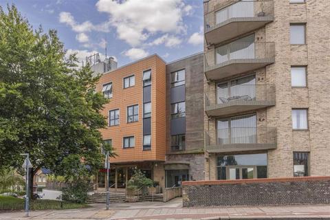 1 bedroom flat for sale, High Street, Teddington TW11