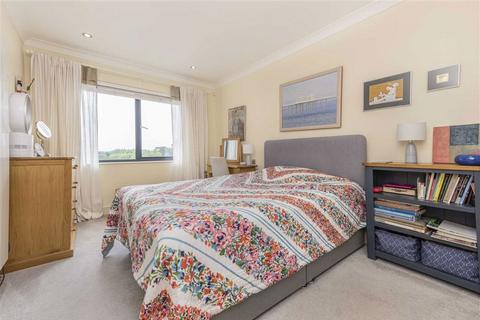 1 bedroom flat for sale, High Street, Teddington TW11