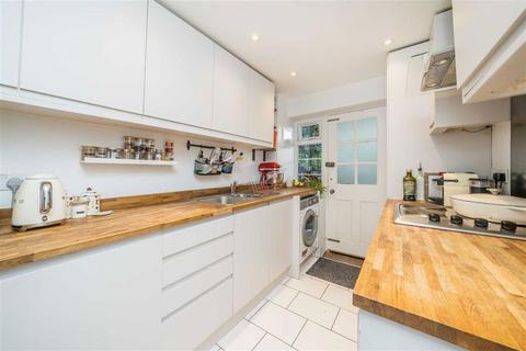 2 bedroom flat for sale, Park Road, Kingston Upon Thames KT1