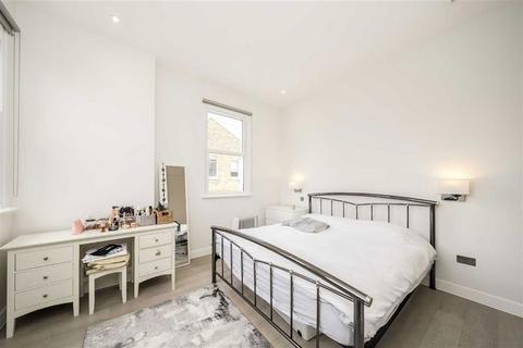 4 bedroom house to rent, Kingston Road, Richmond Upon Thames TW11