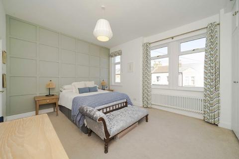 5 bedroom semi-detached house for sale, Himley Road, London SW17