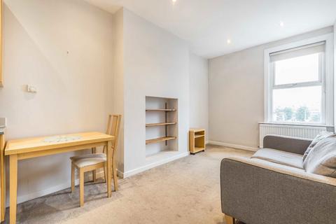 1 bedroom flat for sale, Tooting High Street, London SW17