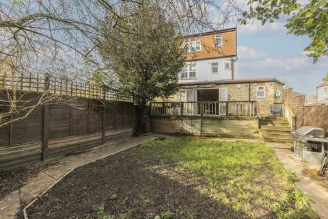 4 bedroom semi-detached house for sale, Eatonville Road, London SW17