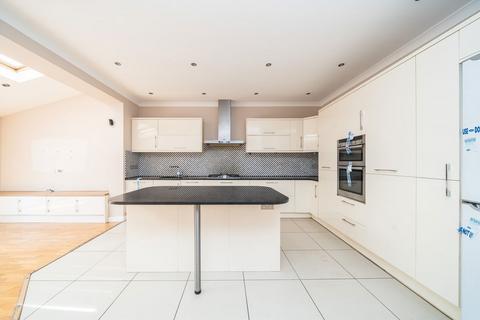 4 bedroom semi-detached house for sale, Eatonville Road, London SW17
