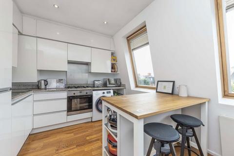 2 bedroom flat for sale, Mitcham Lane, London SW16