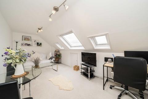 1 bedroom flat for sale, Garratt Terrace, London SW17