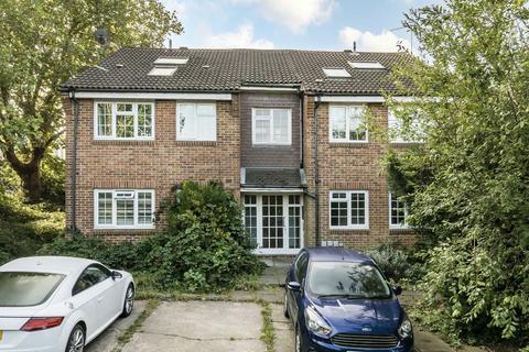 1 bedroom flat for sale, St. Peter's Close, London SW17