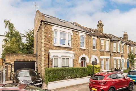 5 bedroom semi-detached house for sale, Khama Road, London SW17