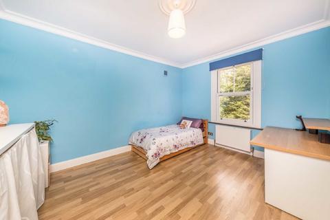 3 Khama Road, London, SW17 0EN