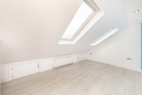 3 Khama Road, London, SW17 0EN