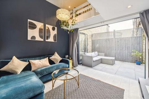 1 bedroom maisonette for sale, Charlmont Road, London SW17