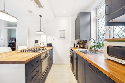 1 bedroom maisonette for sale, Charlmont Road, London SW17