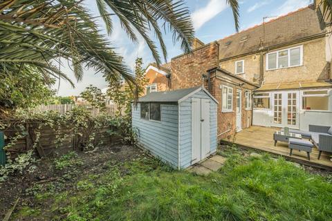 19a Lynwood Road, London, SW17 8SB