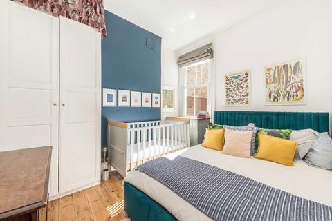 2 bedroom maisonette for sale, Glasford Street, London SW17