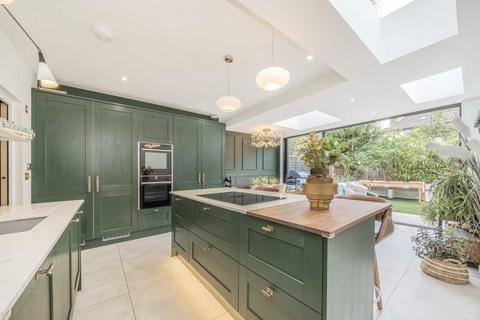 5 bedroom house for sale, Brudenell Road, London SW17