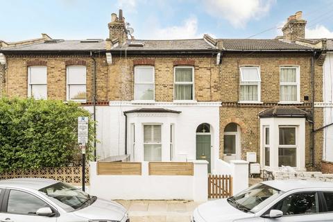 2 bedroom flat for sale, Smallwood Road, London SW17