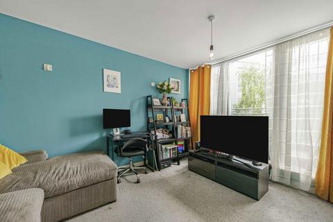 1 bedroom flat for sale, Mitcham Road, London SW17