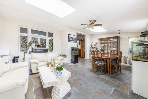 5 bedroom semi-detached house for sale, Glenburnie Road, London SW17