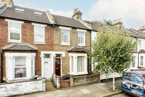 3 bedroom house for sale, Graveney Road, London SW17