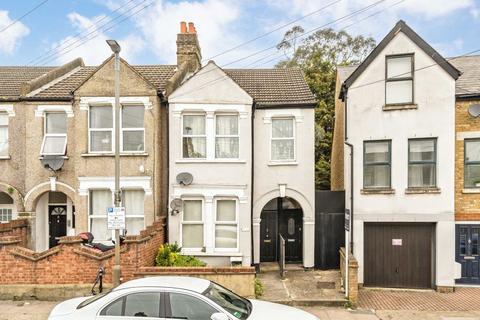 2 bedroom maisonette for sale, Charlmont Road, London SW17